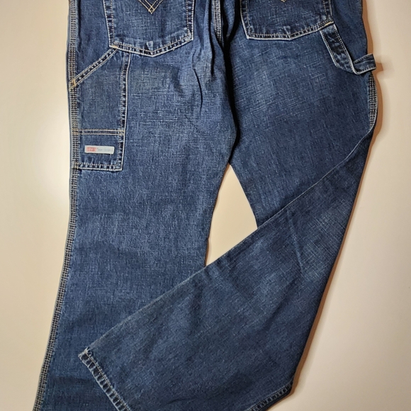 Classic Women's Dark Blue Jeans - Picture 4 of 8